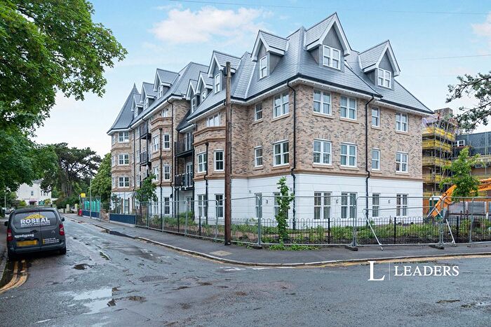 2 Bedroom Flat To Rent In Hahnemann Road, Bournemouth, BH2