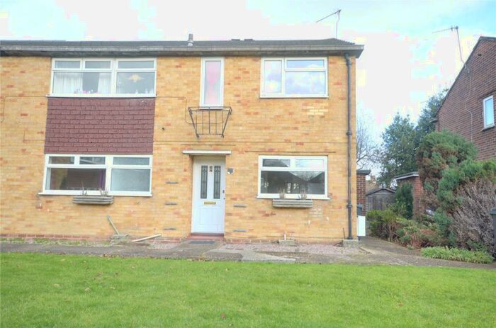 2 Bedroom Maisonette To Rent In Horley, Surrey, RH6