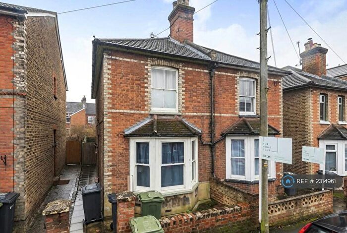 5 Bedroom Semi-Detached House To Rent In Artillery Road, Guildford, GU1