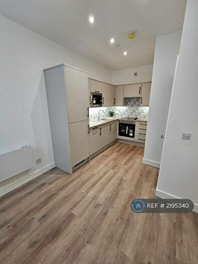 2 Bedroom Maisonette To Rent In Arcot Street, Penarth, CF64