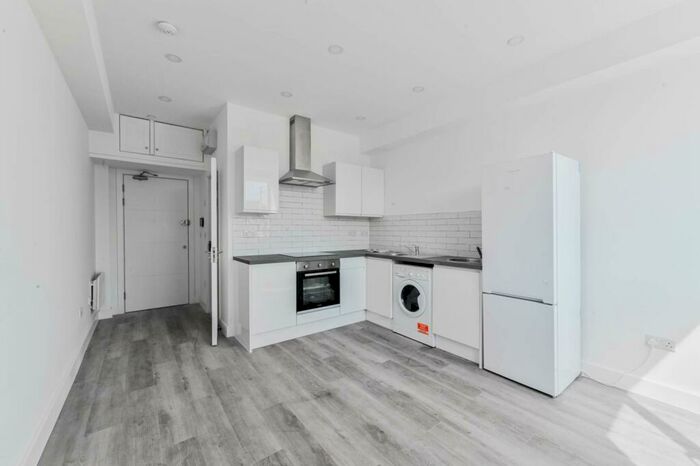 Studio To Rent In Stamford Hill, Stamford Hill, N16