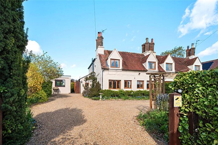 3 Bedroom Semi-Detached House For Sale In Bedford Road, Stagsden, Bedfordshire, MK43