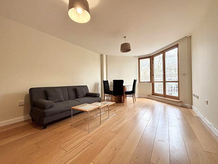 2 Bedroom Apartment To Rent In Hannover Quay, Bristol, BS1