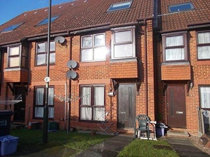 1 Bedroom Maisonette To Rent In Alphea Close, Colliers Wood, SW19