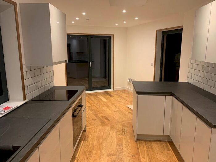 1 Bedroom Flat To Rent In Williams Court, Truro TR1