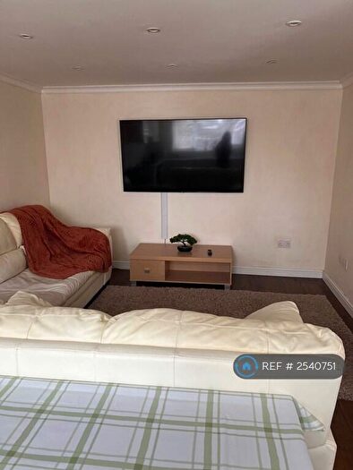1 Bedroom Flat To Rent In Bishopscotes Road, Luton, LU3