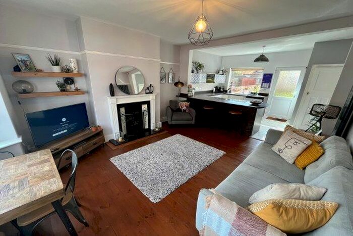 2 Bedroom Terraced House To Rent In Hedley Terrace, Newcastle Upon Tyne, NE3