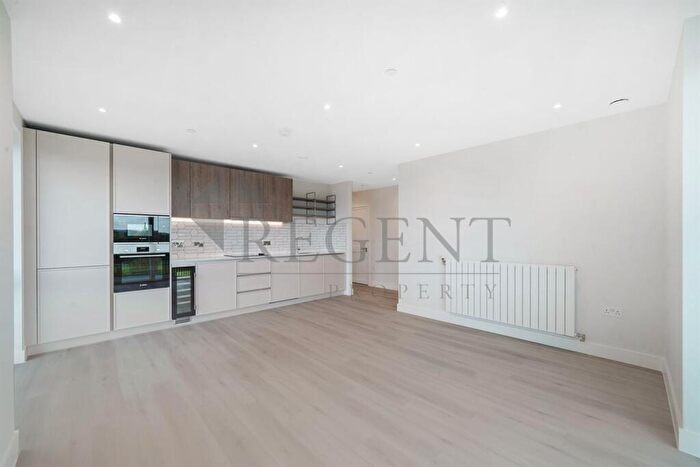 2 Bedroom Apartment To Rent In Cairncross House, Kidbrooke Village, SE3