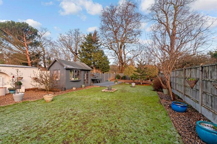 3 Bedroom Detached House For Sale In Honeyden Road, North Cray, Sidcup, Kent, DA14