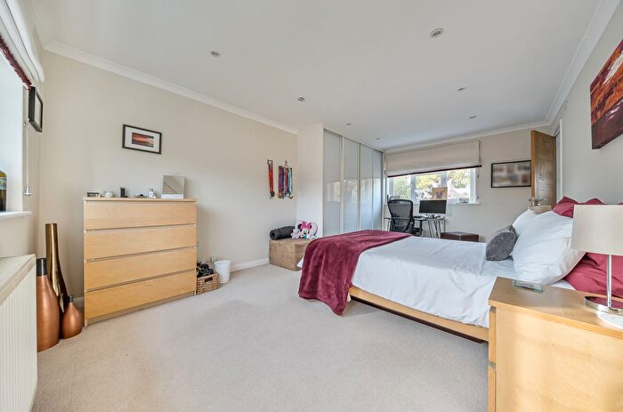 3 Bedroom Detached House For Sale In Woking, Surrey, GU22