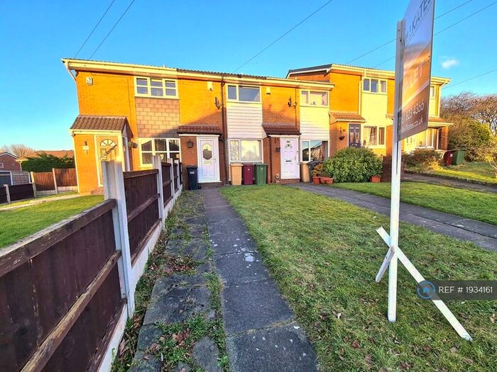 3 Bedroom Terraced House To Rent In Chester Avenue, Little Lever, Bolton, BL3