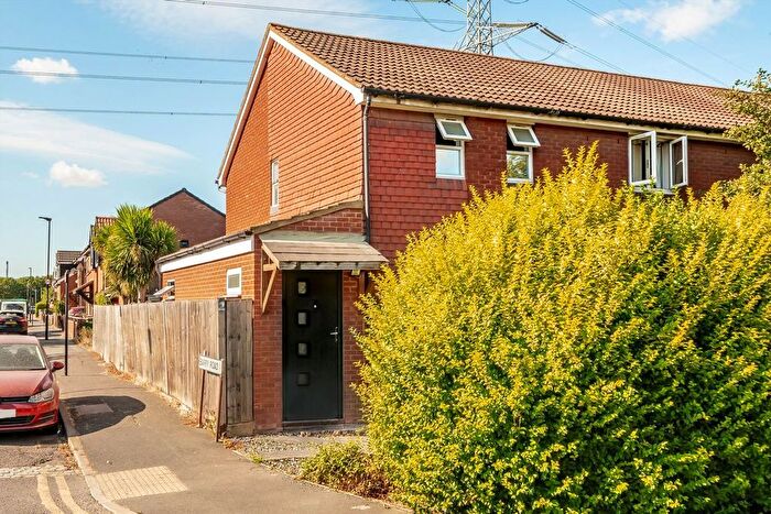 3 Bedroom Terraced House To Rent In Barry Road, Beckton, E6