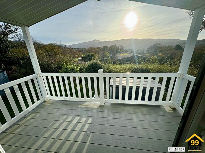 2 Bedroom Park Home For Sale In Star Resort Snowdon View, Brynrefail, Llanberis, Gwynedd, LL55