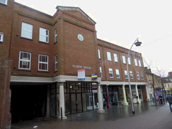 1 Bedroom Apartment To Rent In Flat Albion Court, Lime Street, MK40