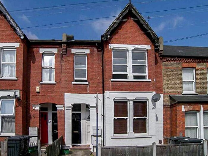 2 Bedroom Flat To Rent In Como Road, Forest Hill, SE23