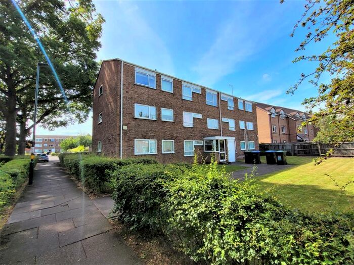 2 Bedroom Flat To Rent In South Grove, Erdington, Birmingham, B23