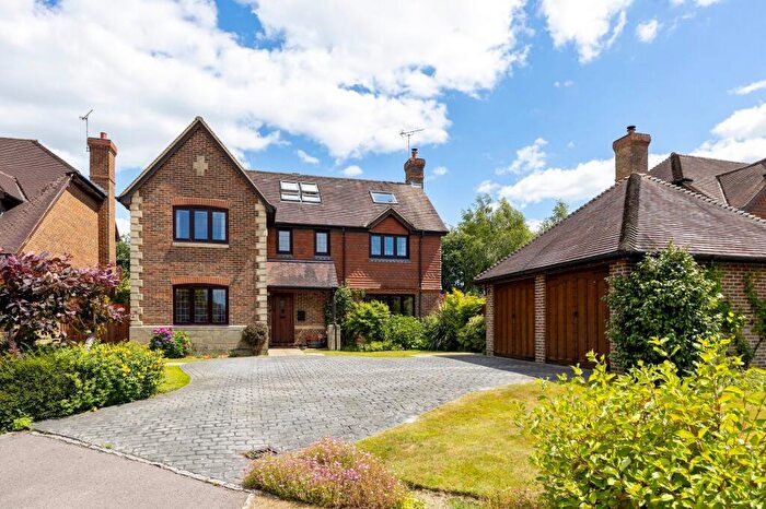 5 Bedroom Detached House For Sale In The Castle, Horsham, RH12