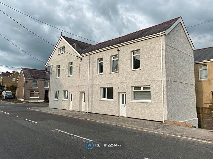 1 Bedroom Flat To Rent In Bridge Street, Penygroes, Llanelli, SA14