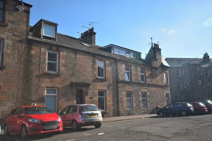 1 Bedroom Ground Flat To Rent In Bruce Street, Stirling, Stirling, FK8