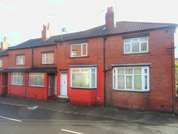 3 Bedroom Property To Rent In Nunnington Street, Armley, Leeds, LS12
