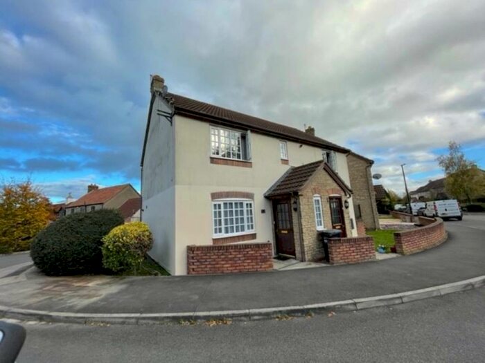 2 Bedroom Flat To Rent In Yew Tree Drive, West Wick, Weston-super-Mare, BS22