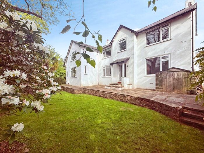 5 Bedroom Detached House For Sale In Chester Road, Poynton, Stockport, Cheshire, SK12