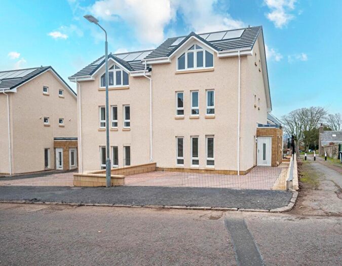 2 Bedroom Flat For Sale In Main Street, Carnwath, Lanark, ML11