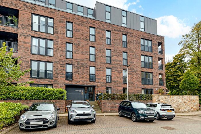 2 Bedroom Apartment For Sale In Mansionhouse Court, Langside, Glasgow, G41