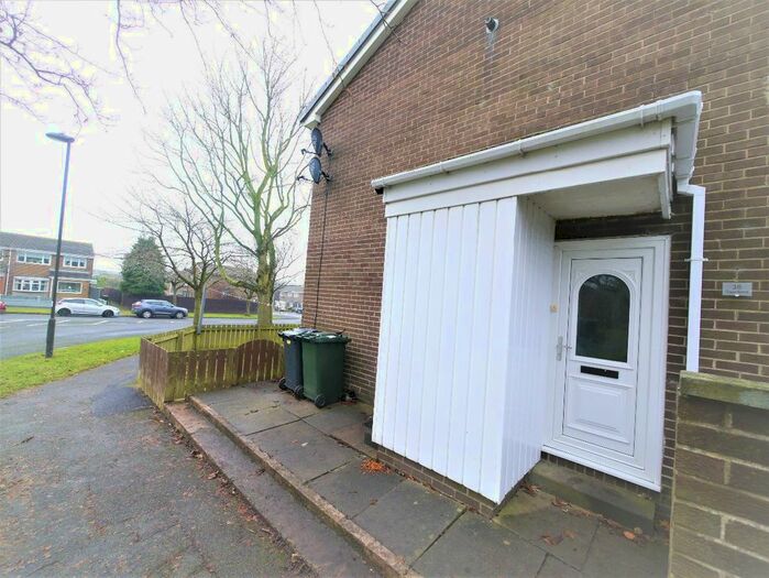 2 Bedroom Flat To Rent In Stamford, Garth Sixteen, Killingworth, Newcastle Upon Tyne, NE12