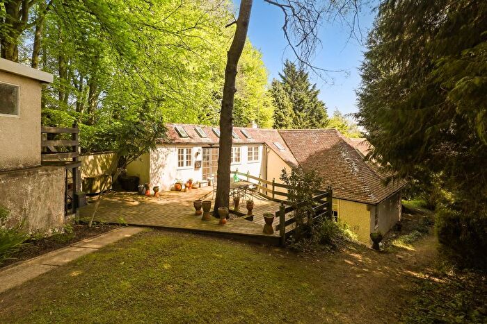 3 Bedroom Property For Sale In Cheltenham Road, Painswick, Stroud, GL6