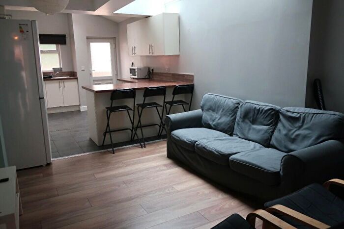 5 Bedroom Terraced House To Rent In Dawlish Road, Birmingham, B29