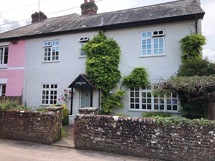 4 Bedroom Semi-Detached House To Rent In Twyford, Winchester, SO21