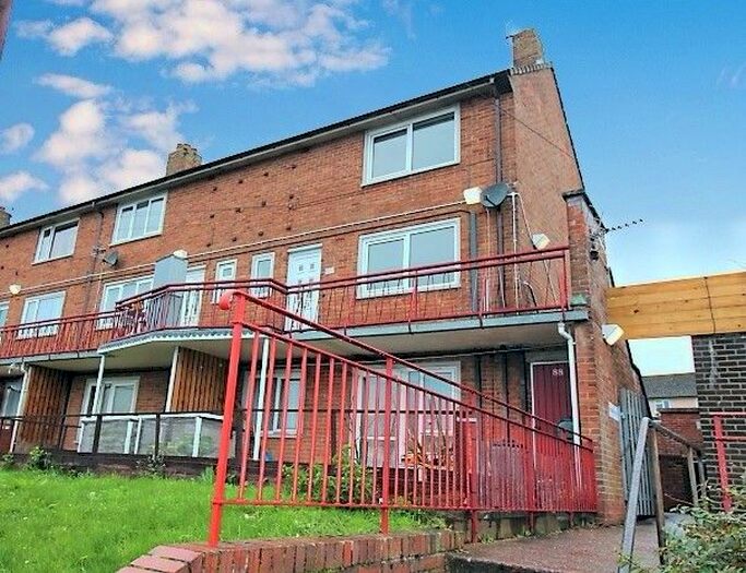 2 Bedroom Maisonette To Rent In Beacon Lane, Exeter EX4