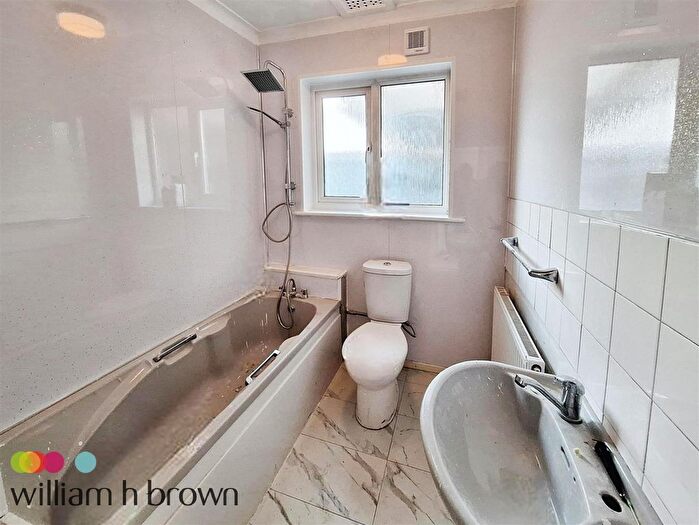 2 Bedroom Bungalow To Rent In Chadwell Road, Grays, RM17