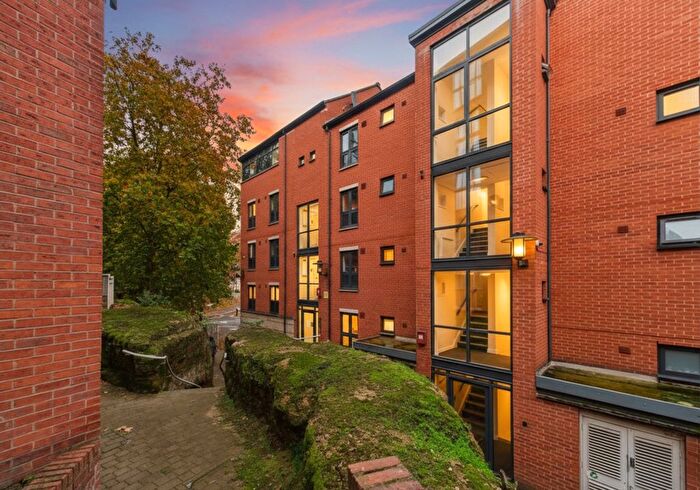 1 Bedroom Flat To Rent In Chardlace Walk, Nottingham, NG1