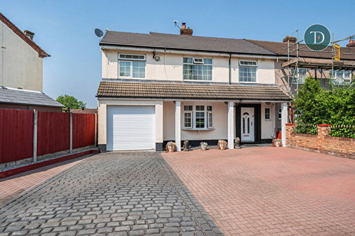 4 Bedroom End Of Terrace House For Sale In St. Andrews Road, Ellesmere Port, CH65