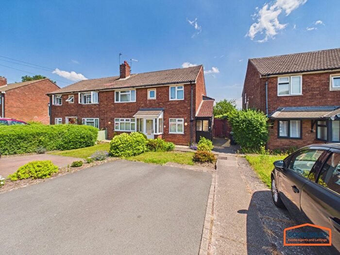 2 Bedroom Flat For Sale In Sadler Road, Walsall, WS8