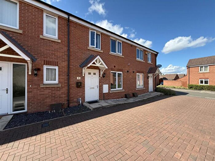 3 Bedroom Terraced House For Sale In Field Sidings Way, Kingswinford, DY6