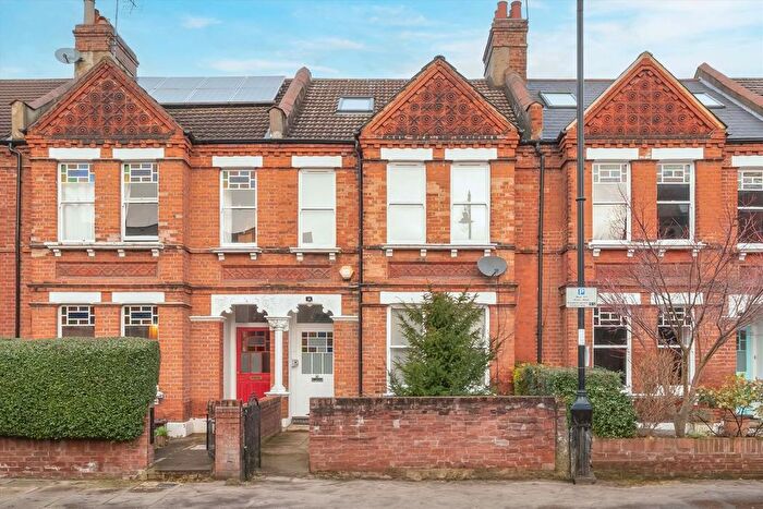 4 Bedroom Property For Sale In Tytherton Road, Tufnell Park, N19