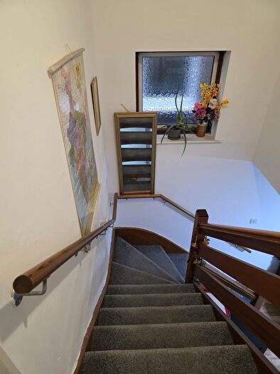 1 Bedroom Semi Detached House To Rent In Westlands Close, Hayes, UB3