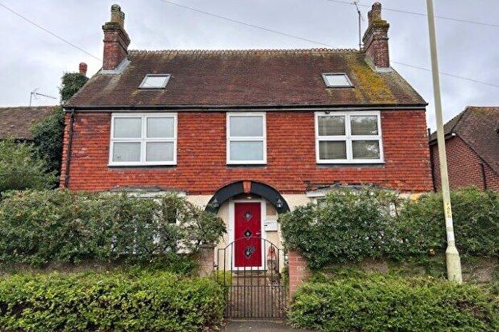 5 Bedroom Property To Rent In Faversham Road, Ashford, TN24