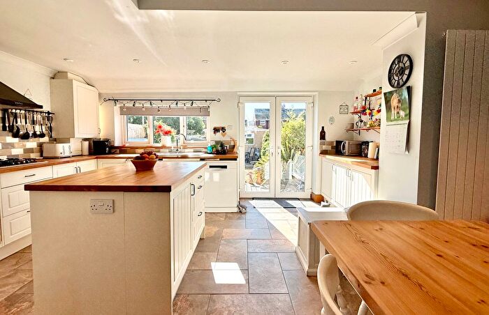 4 Bedroom Terraced House For Sale In Lester Road, Gosport, PO12
