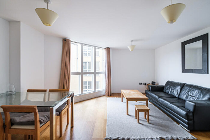2 Bedroom Apartment To Rent In Pavilion House, Canada Water, SE16