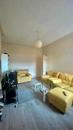 2 Bedroom Property To Rent In Helmsley Road, Sandyford, Newcastle Upon Tyne, NE2