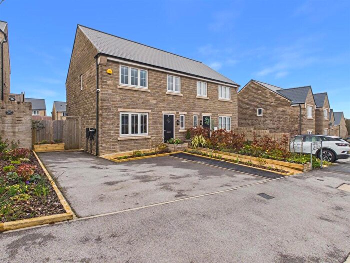4 Bedroom Semi-Detached House For Sale In Hardwick Road, Buxton, SK17