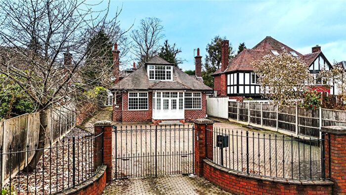 5 Bedroom Detached House To Rent In Streetly Lane, Sutton Coldfield, West Midlands, B74