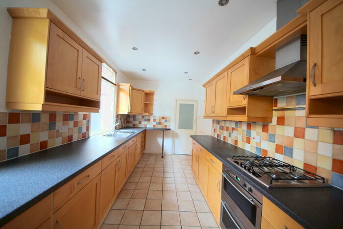 3 Bedroom Terraced House To Rent In Harrow Road, Leicester, LE3