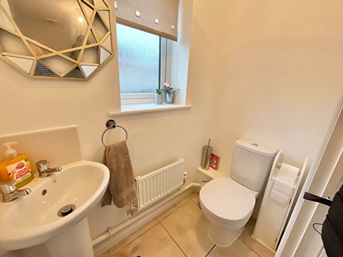 4 Bedroom Detached House For Sale In Mallow Avenue, Shavington, CW2
