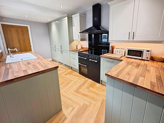 2 Bedroom End Terrace House For Sale In Fletcher Road, Stoke, Stoke-On-Trent, ST4