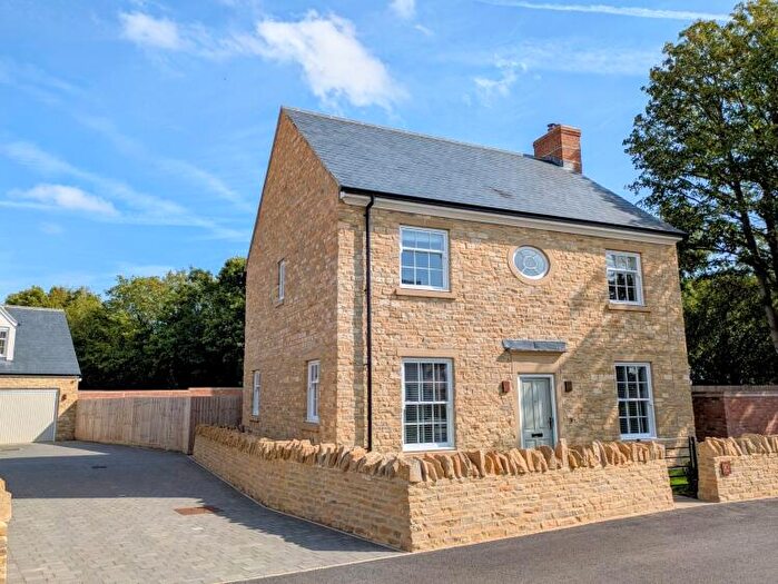 4 Bedroom Detached House To Rent In Cowells Road, Woodstock, OX20